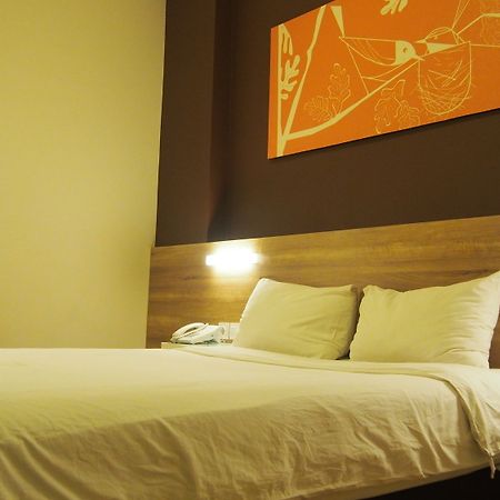 G7 Hotel Jakarta Exteriör bild